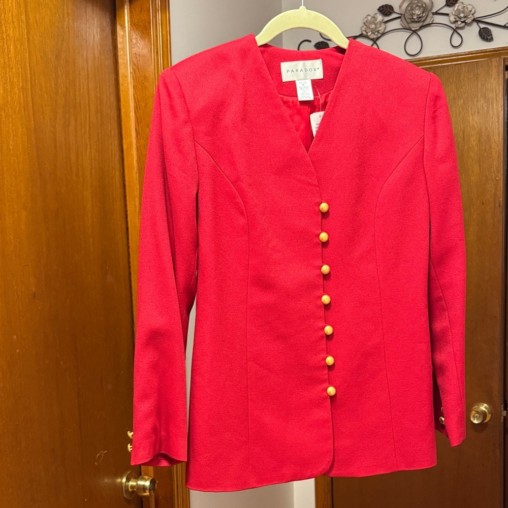 Paradox Women's Vibrant Red Blazer and Skirt Set with Gold Buttons Vintage 🍎